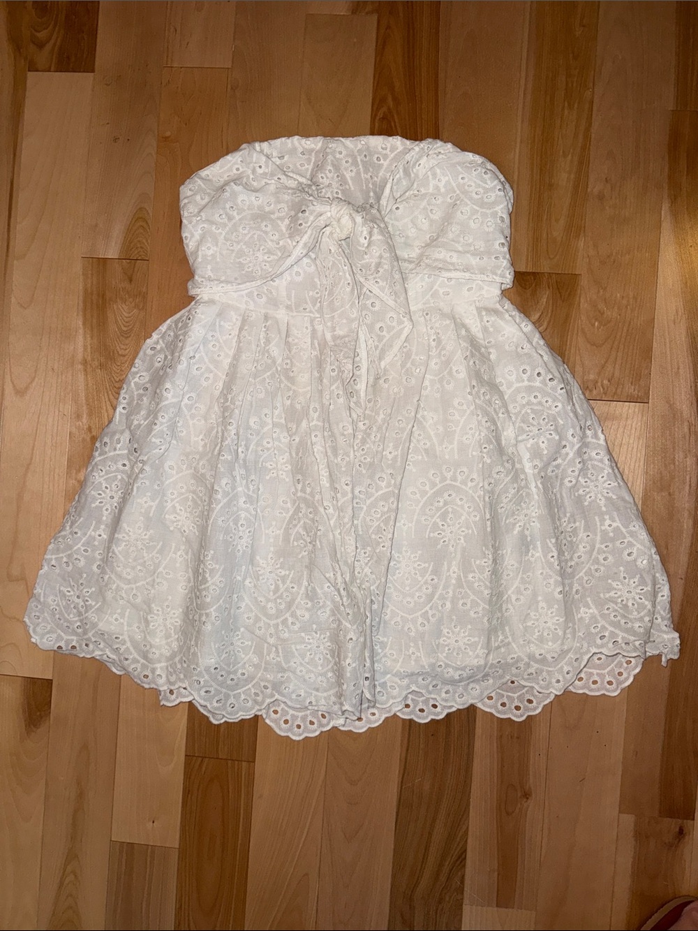 Ladies' White Eyelet Strapless Dress M EUC